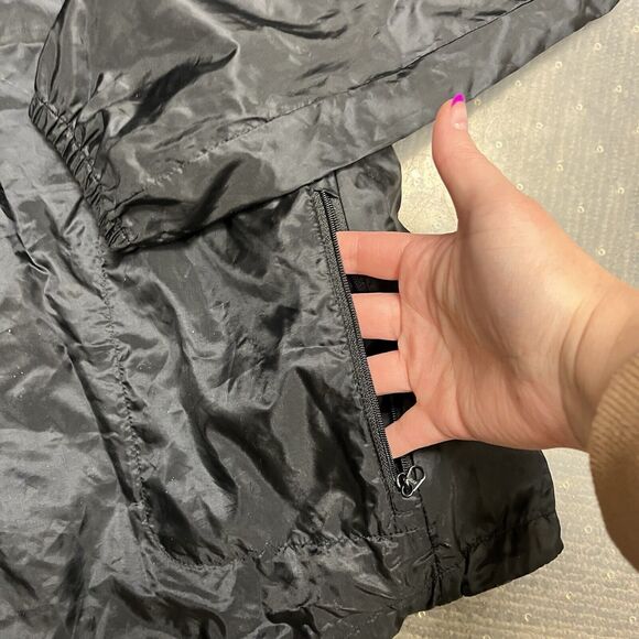 Nike Fit Women’s Black Running Windbreaker Jacket In Size Small (S) - Picture 12 of 13